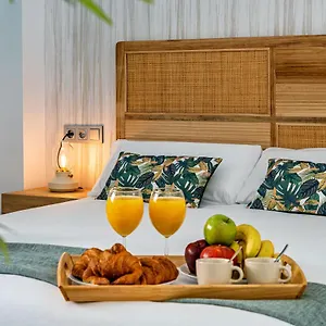 https://sunset-malaga-luxurious-parking-apartment.1costadelsol.com